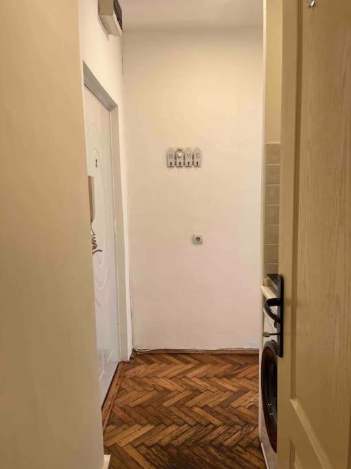 Central Home In Belgrado Esterno foto